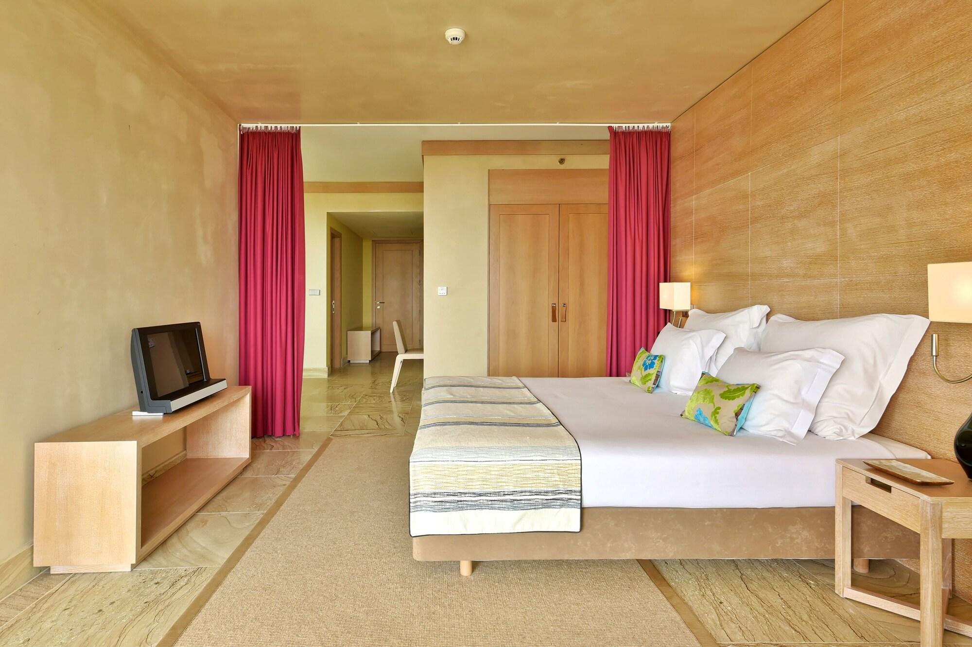 Pestana Colombos Premium Club Hotel Порто Санто Екстериор снимка