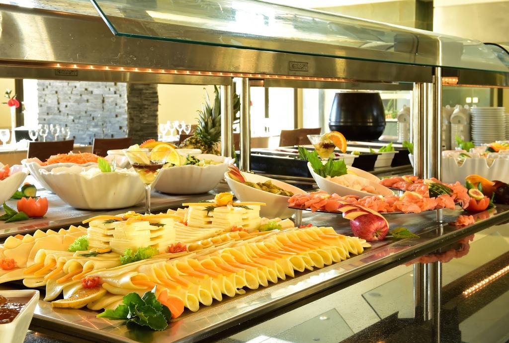 Pestana Colombos Premium Club Hotel Порто Санто Екстериор снимка